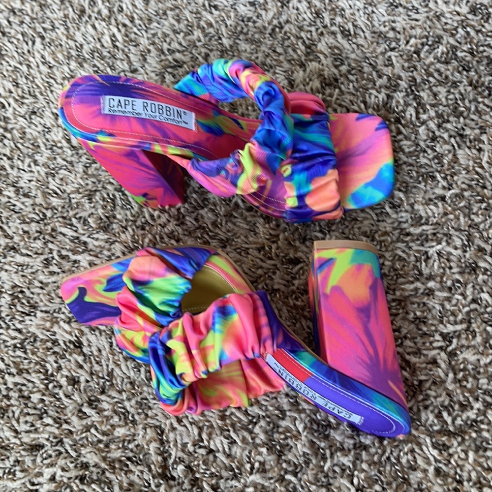 Open toe tie dye chunky heel sandals - Picture 6 of 6